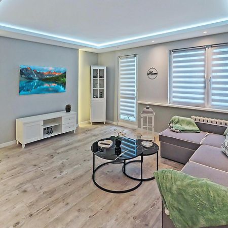 Ultra Modern, Spotless Apartment In Thorn Exterior foto